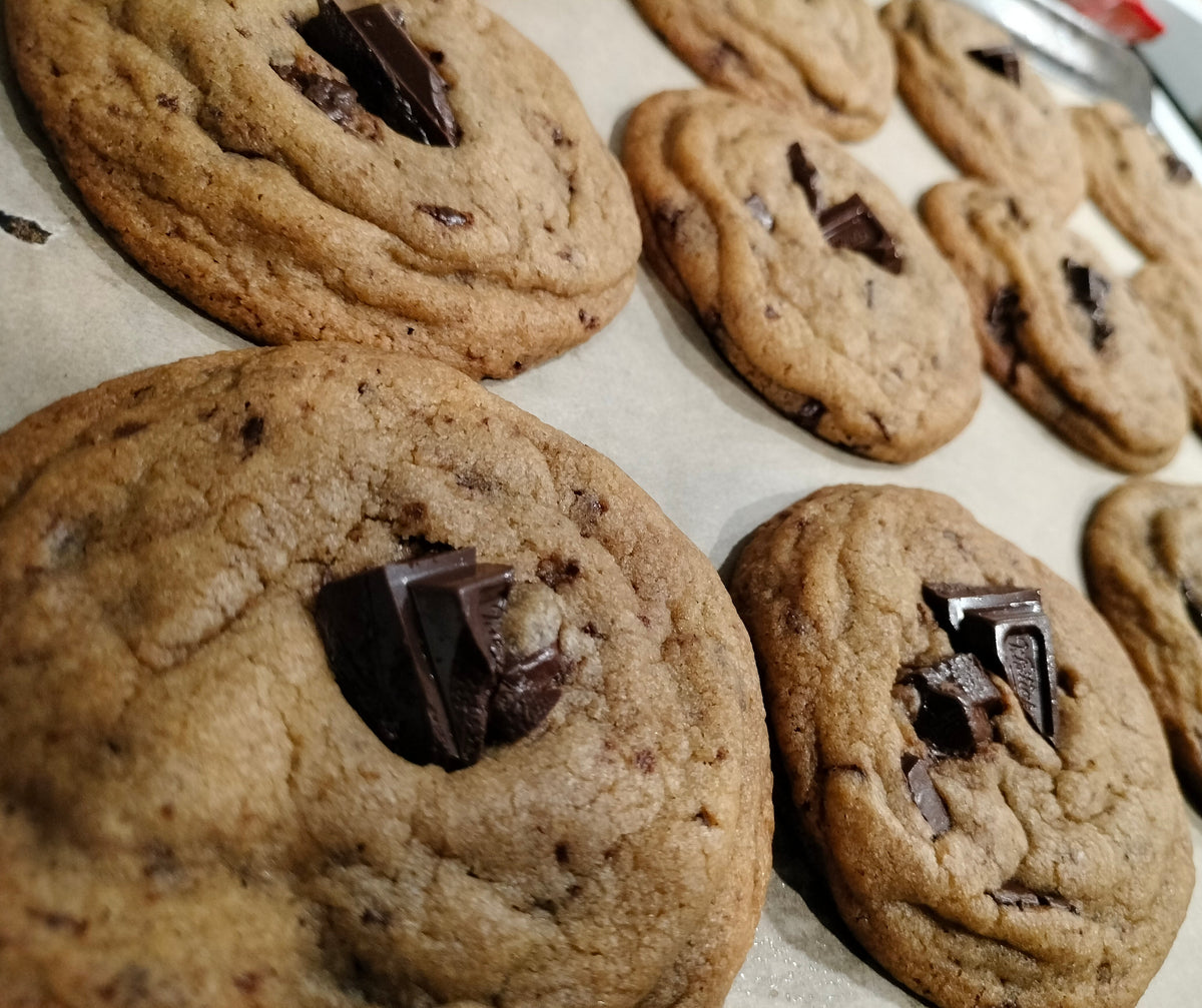 8 Mini Original Whittaker's Sourdough Chocolate Chunk Cookies